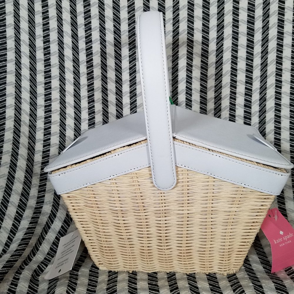 MAKE AN OFFER  Kate Spade Wicker Picnic Basket Strawberry White - Picture 8 of 13